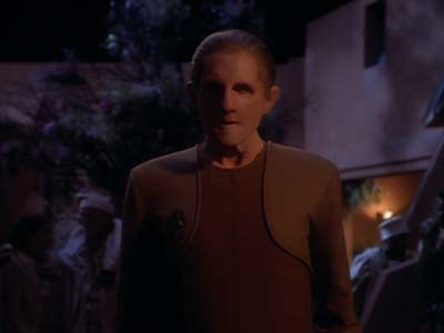 Star Trek: Deep Space Nine Screencaps "Shadowplay" (S2:E16)