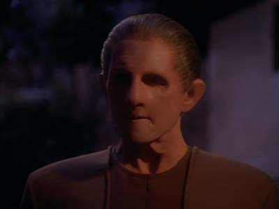Star Trek: Deep Space Nine Screencaps "Shadowplay" (S2:E16)
