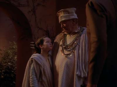 Star Trek: Deep Space Nine Screencaps "Shadowplay" (S2:E16)