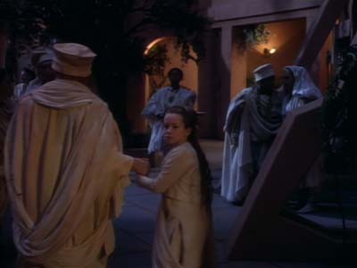 Star Trek: Deep Space Nine Screencaps "Shadowplay" (S2:E16)