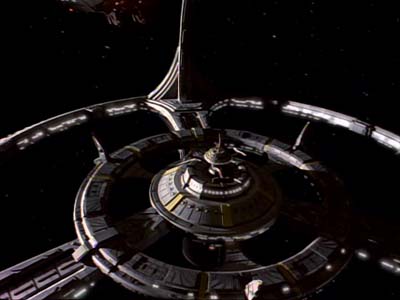 Star Trek: Deep Space Nine Screencaps "Shadowplay" (S2:E16)