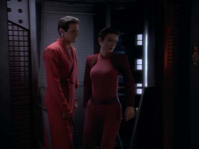 Star Trek: Deep Space Nine Screencaps "Shadowplay" (S2:E16)