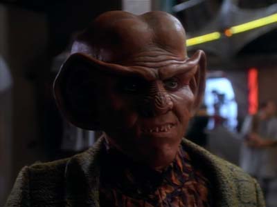 Star Trek: Deep Space Nine Screencaps "Shadowplay" (S2:E16)