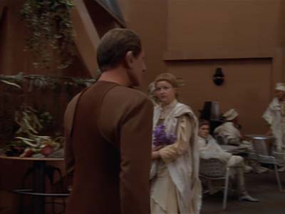 Star Trek: Deep Space Nine Screencaps "Shadowplay" (S2:E16)