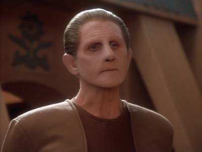 Star Trek: Deep Space Nine Screencaps "Shadowplay" (S2:E16)