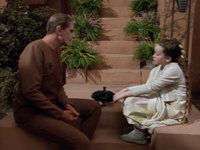 Star Trek: Deep Space Nine Screencaps "Shadowplay" (S2:E16)