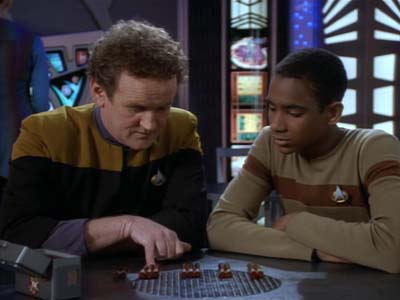 Star Trek: Deep Space Nine Screencaps "Shadowplay" (S2:E16)