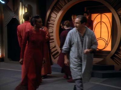 Star Trek: Deep Space Nine Screencaps "Shadowplay" (S2:E16)