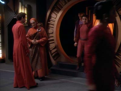 Star Trek: Deep Space Nine Screencaps "Shadowplay" (S2:E16)