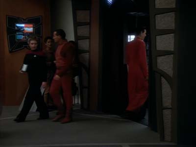 Star Trek: Deep Space Nine Screencaps "Shadowplay" (S2:E16)