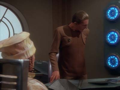 Star Trek: Deep Space Nine Screencaps "Shadowplay" (S2:E16)