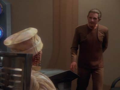 Star Trek: Deep Space Nine Screencaps "Shadowplay" (S2:E16)