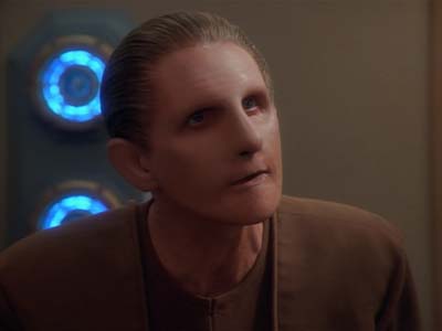 Star Trek: Deep Space Nine Screencaps "Shadowplay" (S2:E16)