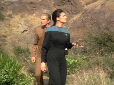 Star Trek: Deep Space Nine Screencaps "Shadowplay" (S2:E16)