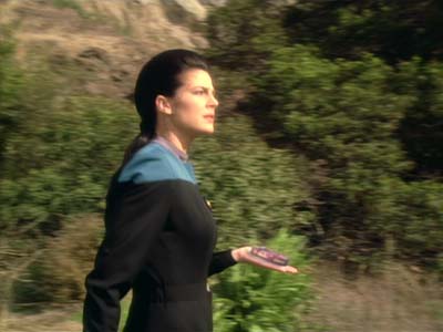 Star Trek: Deep Space Nine Screencaps "Shadowplay" (S2:E16)