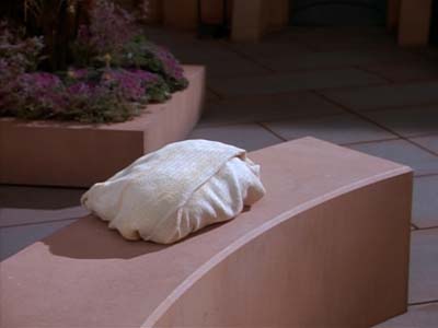 Star Trek: Deep Space Nine Screencaps "Shadowplay" (S2:E16)
