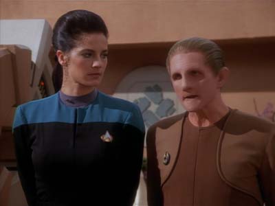 Star Trek: Deep Space Nine Screencaps "Shadowplay" (S2:E16)