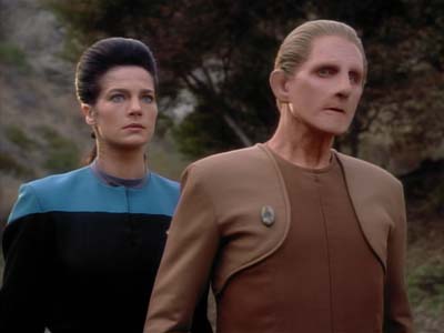Star Trek: Deep Space Nine Screencaps "Shadowplay" (S2:E16)
