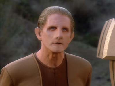 Star Trek: Deep Space Nine Screencaps "Shadowplay" (S2:E16)