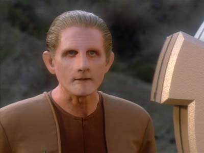 Star Trek: Deep Space Nine Screencaps "Shadowplay" (S2:E16)
