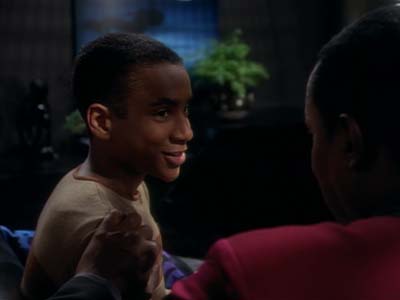 Star Trek: Deep Space Nine Screencaps "Shadowplay" (S2:E16)