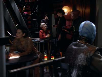 Star Trek: Deep Space Nine Screencaps "Shadowplay" (S2:E16)