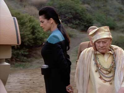 Star Trek: Deep Space Nine Screencaps "Shadowplay" (S2:E16)