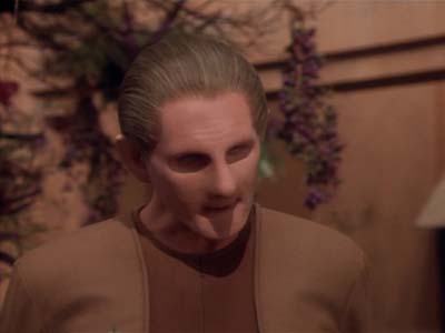 Star Trek: Deep Space Nine Screencaps "Shadowplay" (S2:E16)