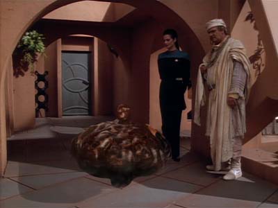 Star Trek: Deep Space Nine Screencaps "Shadowplay" (S2:E16)
