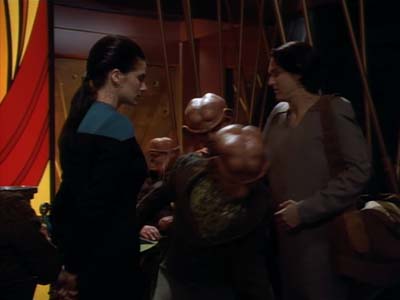 Star Trek: Deep Space Nine Screencaps "Playing God" (S2:E17)