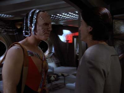 Star Trek: Deep Space Nine Screencaps "Playing God" (S2:E17)