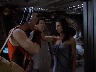 Star Trek: Deep Space Nine Screencaps "Playing God" (S2:E17)
