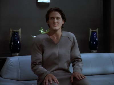 Star Trek: Deep Space Nine Screencaps "Playing God" (S2:E17)