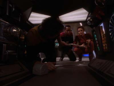 Star Trek: Deep Space Nine Screencaps "Playing God" (S2:E17)