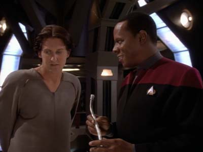 Star Trek: Deep Space Nine Screencaps "Playing God" (S2:E17)