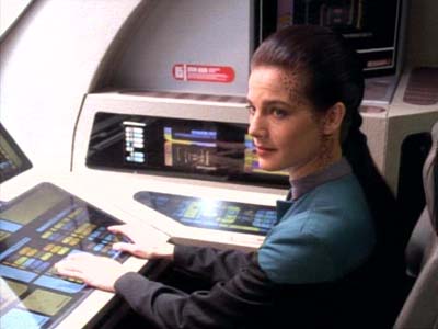 Star Trek: Deep Space Nine Screencaps "Playing God" (S2:E17)