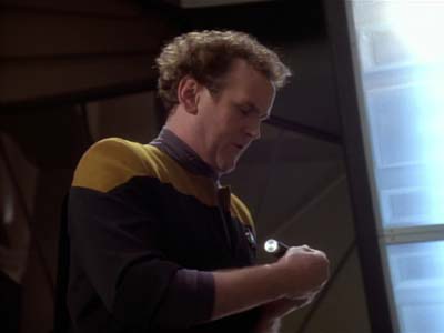 Star Trek: Deep Space Nine Screencaps "Playing God" (S2:E17)