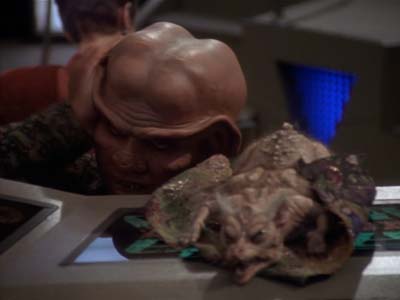 Star Trek: Deep Space Nine Screencaps "Playing God" (S2:E17)