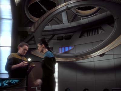 Star Trek: Deep Space Nine Screencaps "Playing God" (S2:E17)