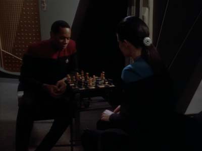 Star Trek: Deep Space Nine Screencaps "Playing God" (S2:E17)