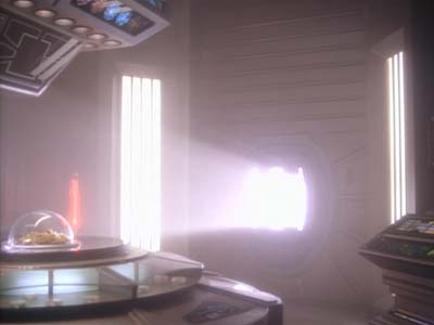 Star Trek: Deep Space Nine Screencaps "Playing God" (S2:E17)