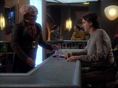 Star Trek: Deep Space Nine Screencaps "Playing God" (S2:E17)