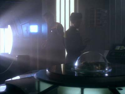 Star Trek: Deep Space Nine Screencaps "Playing God" (S2:E17)