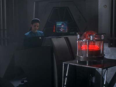 Star Trek: Deep Space Nine Screencaps "Playing God" (S2:E17)