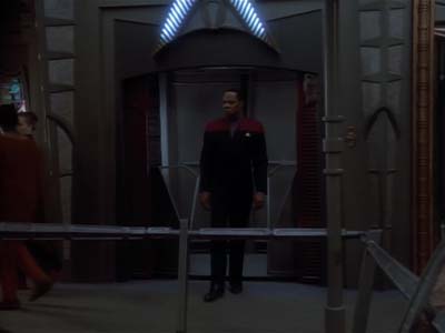 Star Trek: Deep Space Nine Screencaps "Playing God" (S2:E17)