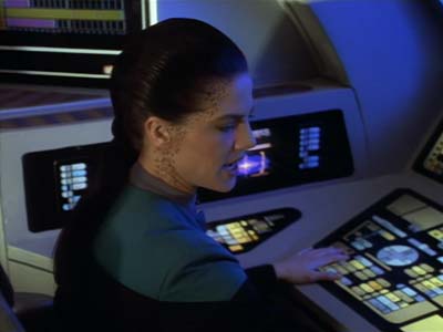 Star Trek: Deep Space Nine Screencaps "Playing God" (S2:E17)