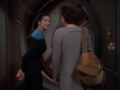 Star Trek: Deep Space Nine Screencaps "Playing God" (S2:E17)