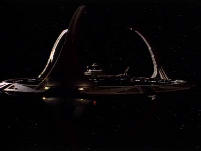Star Trek: Deep Space Nine Screencaps "Playing God" (S2:E17)