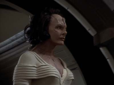 Star Trek: Deep Space Nine Screencaps "Profit and Loss" (S2:E18)