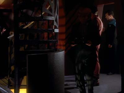 Star Trek: Deep Space Nine Screencaps "Profit and Loss" (S2:E18)